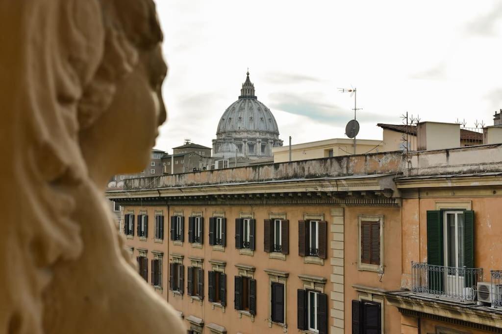 Stunning St.peter's Apartment Rome